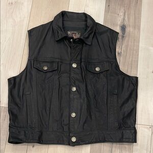 NWT Men’s Black Genuine Leather Vest, size 50